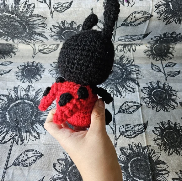 Crochet Lady Bug Amigurumi Plushie - Picture 6 of 16